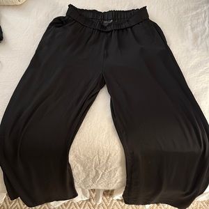 Black palazzo pants